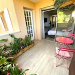 아파트 My Little Paradise In St-tropez 쎙뜨호뻬